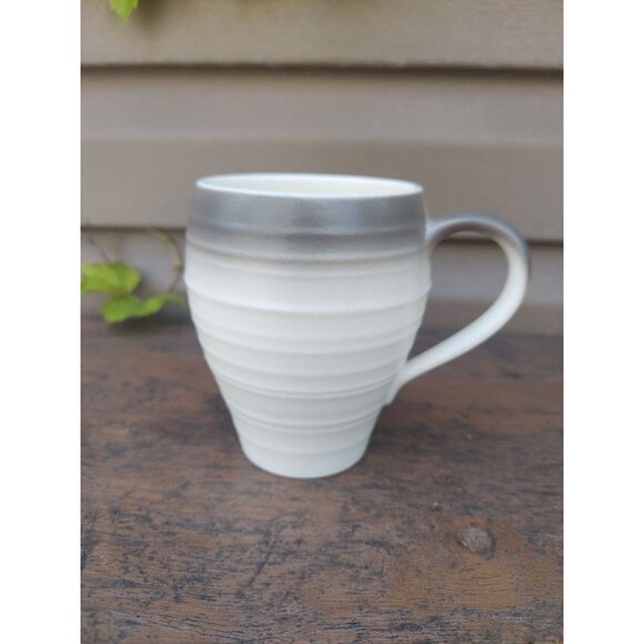 4 Mikasa Swirl Ombre Mocha Ceramic Mugs Ribbed Design 12 Oz Gray - Picture 2 of 2